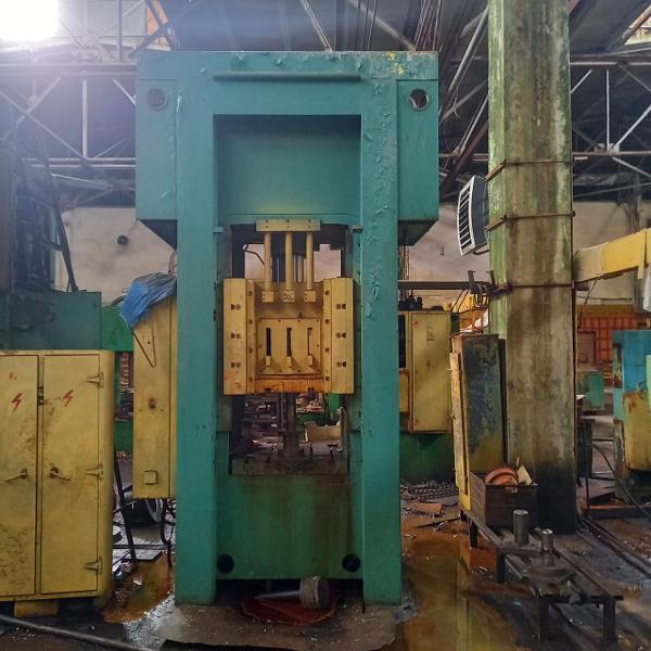 Пресс механогибочный гидравлический ПСХ-220/500, производство Югославия, год выпуска 1985, местоположение: Республика Дагестан, г. Махачкала, ул. И. Казака, 37 (должник ОАО Авиаагрегат)