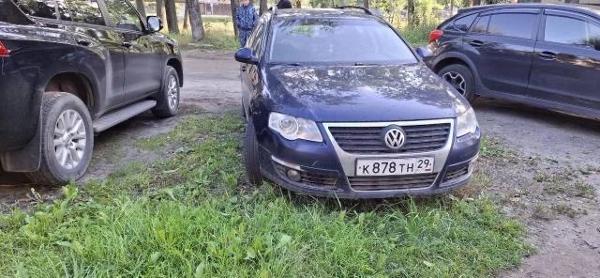 Транспортное средство Volkswagen Passat, 2008 года выпуска, цвет – синий, VIN WVWZZZ3CZ9E069774, государственный номер К878ТН29. Состояние ТС: следы коррозии по всему кузову, ТС не вскрывалось, двигатель не заводился.