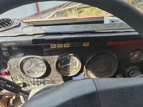 Лот № 6(вторичные). Автомобиль Камаз 355111-15, 2008 года выпуска, государственный номер Н721УУ60, идентификационный номер (VIN) X0J69661280001952, номер шасси (рамы) XTC55111К71150230, номер кузова (прицепа) 2089242, номер двигателя 74031072460088, объем двигателя - 10850 куб. см, мощность двигателя - 224 л.с., двери в кабине открыты, ржавчина по всему кузову, долго не находился в пользовании.Должник (собственник) – ООО «Прайм-Тайм»