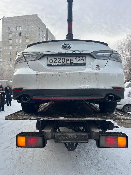 Легковой автомобиль Toyota Camry, 2021 г.в., г/н О220РЕ124, VIN XW7BZ3HK70S115374, № кузова XW7BZ3HK70S115374, цвет белый. Рабочее состояние не проверялось. Должник ООО «Антей». Обременения: Арест, запреты на рег. действия. Начальная цена продажи 3036667,00 руб. Задаток 456000,00 руб. (пор. 2700)