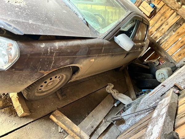 Поручение № 1131/Т. Вторичные торги с понижением цены на 15%: Легковой автомобиль Лада 21730 Priora, 2012 г/в, г/н Е770ТА70,  VIN XTA217030C0396529, ограничение (обременение) права: залог. Собственник имущества: Никонов Н.М. Местонахождение имущества: Томская область, Томский район, с. Турунтаево, ул. Радищева, д. 4.