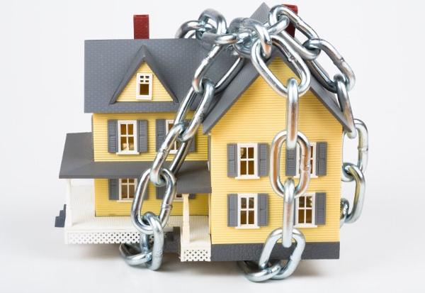 21. Земельный участок 23 кв.м., кад.№ 16:51:010915:1173, адрес: РТ, г. Лениногорск, ГО  Автомобилист, земельный участок 18/14; нежилое здание 20,3 кв.м., кад.№ 16:51:010915:1243, адрес: РТ, г. Лениногорск, г/к "Автомобилист", гараж 18, переулок 14. (2256, Юртаев В.Ю.).