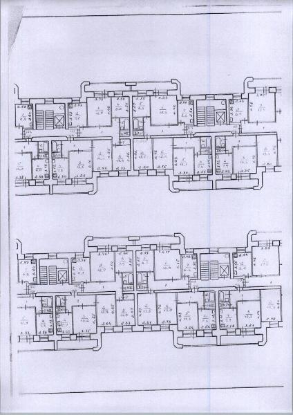 (№95-05-25) Жилое помещение (квартира) общей площадью 62,2 кв.м., расположенное по адресу: Республика Коми, г. Инта, ул. Куратова, д. 70, кв. 80, 4 этаж кирпичного девятиэтажного дома, кадастровый номер: 11:18:0602010:3462, вид права: собственность. Задолженность собственника по взносам за капитальный ремонт на 28.01.2026-64322,43 руб. Имеется информация об отсутствии зарегистрированных лиц в жилом помещении. Должник Крамаренко А.А. Начальная цена: 407 745 рублей. Обременение: арест.
