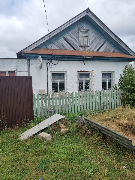 1/4 доля в праве на земельный участок для ведения личного подсобного хозяйства, площадью 3988 кв. м., расположенный по адресу: Чувашская Республика, Моргаушский район, с/пос. Ильинское, д. Тябакасы, ул. Полевая, д. 41, кадастровый №21:17:020501:43 и 1/4 доля в праве на жилое здание, площадью 57,5 кв. м, расположенное по адресу: Чувашская Республика, Моргаушский район, с/пос. Ильинское, д. Тябакасы, ул. Полевая, д. 41, кадастровый №21:17:020501:159