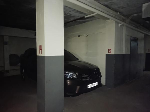 (Машиноместо) 1/105 доли в праве собственности на нежилое помещение (подземный паркинг - машиноместо № 15 на автостоянке), назначение: нежилое, подземный этаж № 1, с кадастровым номером 75:32:030640:502, площадь 3702,1 кв.м, расположенное по адресу: Забайкальский край, г. Чита, ул. Нечаева, 121, пом. 1