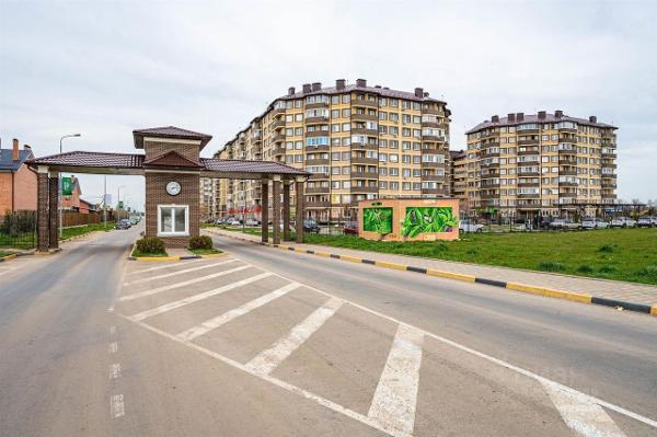 Д-к Чернышев А.В. Квартира пл. 35,7 кв.м, КН 23:43:0124041:10862, адрес: г.Краснодар,ул. им.летчика Позднякова, д.2, корп.16, кв.135. Обременение: залог, арест, н/ц 2 614 400,00 руб., з-к 26 144,00 руб., ш/а 26 144,00 руб.