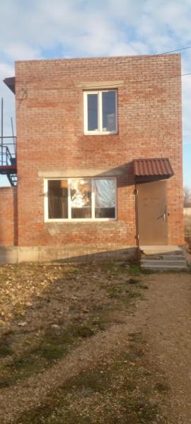 Нежилое здание, (помещения охраны) площадь 59,2 кв.м, кадастровый номер 26:12:020104:301, количество этажей 2, в том числе подземных 0, ограничение прав и обременение объекта: запрещения регистрации, адрес: Ставропольский край, г. Ставрополь, ул. Северный обход, № 7, в квартале 613.