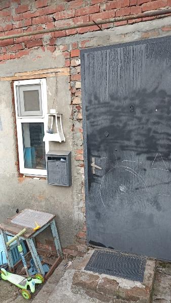 Д-к: Сивовол А.А. 1/3 общая долевая собственность на квартиру, площадь 38.1 кв.м., кадастровый номер 23:43:0303052:201. Адрес: Краснодарский край, г. Краснодар, Центральный округ, ул. им. Янковского, д.61, кв.3. Начальная цена 1 808 700 руб., задаток 271 305 руб., шаг аукциона 18 087 руб., ув. 138