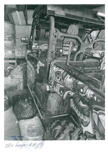 Снегоболотоход YAMAHA YXM700E, г/н 0860СА92, заводской номер 5Y4AM63W9EA500114, 2013 г.в., б/у, колеса задние спущены, правое боковое зеркало разбито, передний бампер со следами коррозии, по кузову имеются наклейки, выхлопная труба со следами коррозии. Пробег - 6834 км. По кузову снегоболотохода множественные следы коррозии и мелкие царапины лакокрасочного покрытия. М/х: г. Севастополь, СТ Судоремонтник, д. 59.