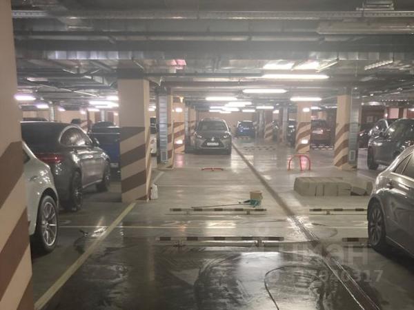 Машино-место пл.16,8кв.м по адресу: Российская Федерация, город Москва, вн.тер.г. муниципальный округ Беговой, проспект Ленинградский, дом 35, строение 2, машино-место 3200, к/н 77:09:0005008:5693