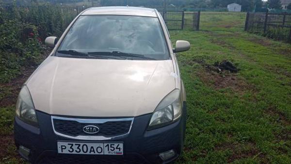 Автомобиль KIA RIO, г/в 2011, г/н Р330АО154, VIN XWEDH511BB0005919, цвет бежевый (залог, повтор)