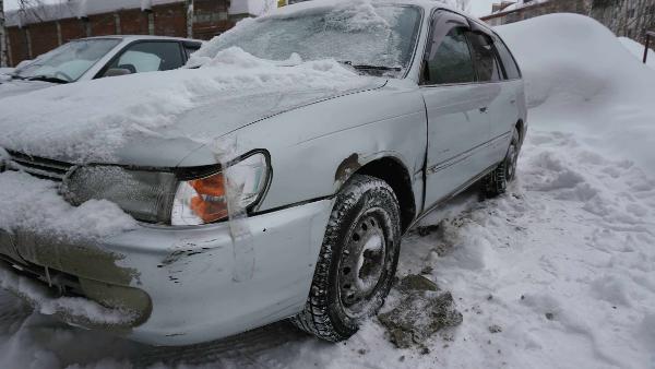 Легковой автомобиль TOYOTA Corolla, 2000 г/в, г/н Н392ХС54, номер кузова АЕ1000320477, цвет серый. Обеспечительные меры наложенные Советским районным судом г. Новосибирска от 11.02.2011 (залог, повтор)